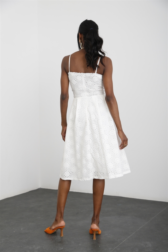Beyaz Askılı Fisto Elbise 25229