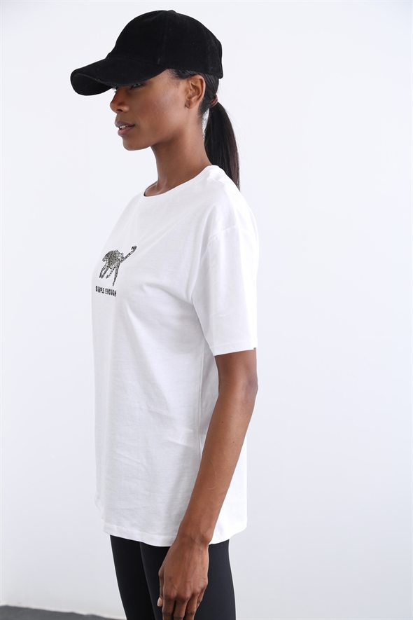 Beyaz Leopar Nakışlı Tshirt 3589