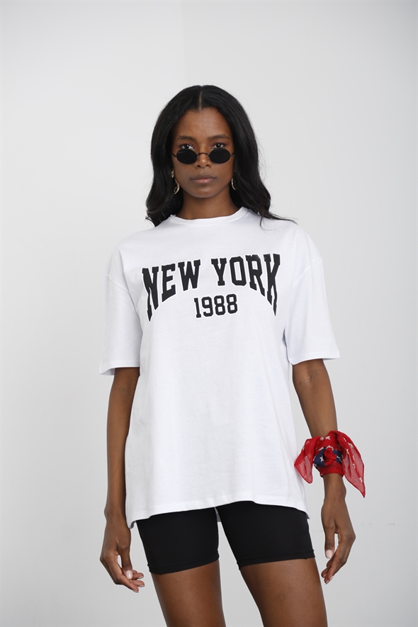 Beyaz New York Baskılı Tshirt 3700