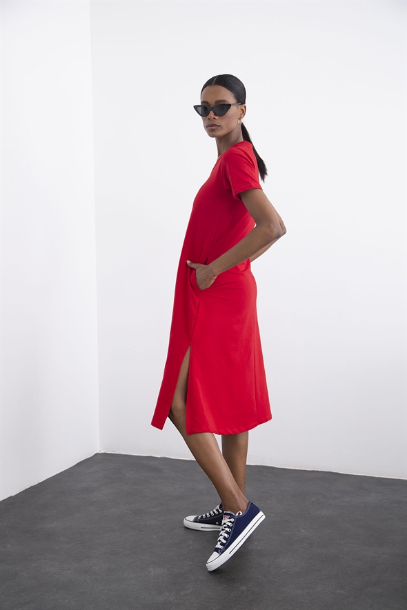 Kırmızı Cep Detaylı V Yaka Elbise 25736