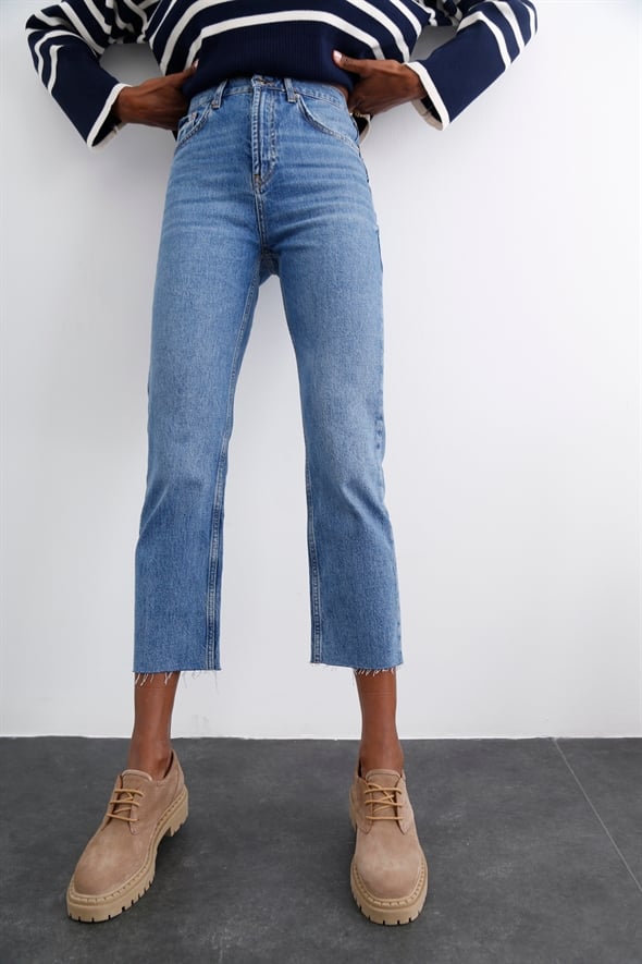 Mavi Yüksek Bel Straight Fit Jean-1 