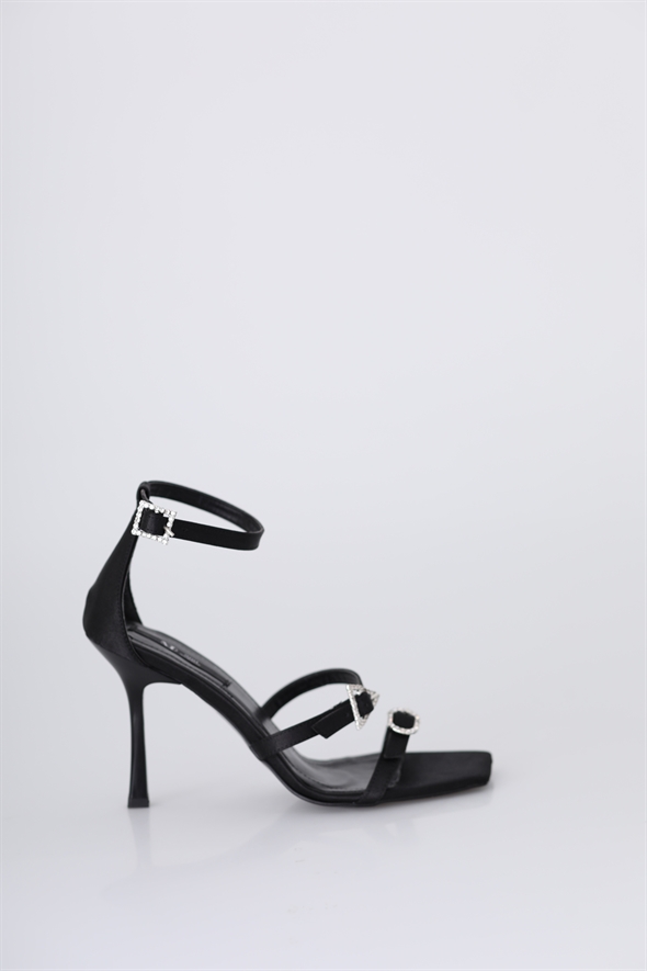 Siyah 3 Tokalı Topuklu Sandalet 9902