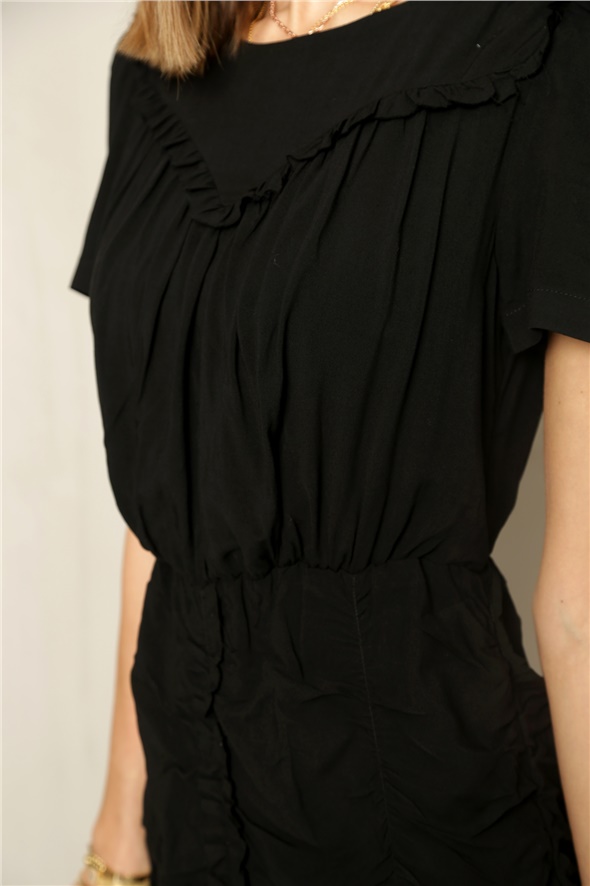 Siyah Büzgülü Kısa Kol Mini Elbise 