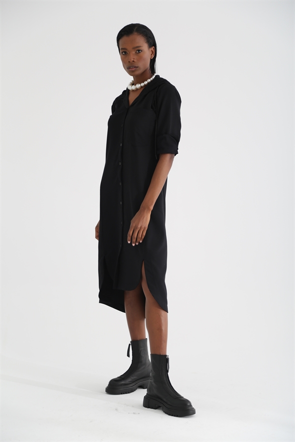 Siyah Kapüşonlu Dökümlü Elbise 7106