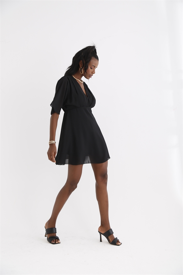 Siyah Krep Şifon Elbise 