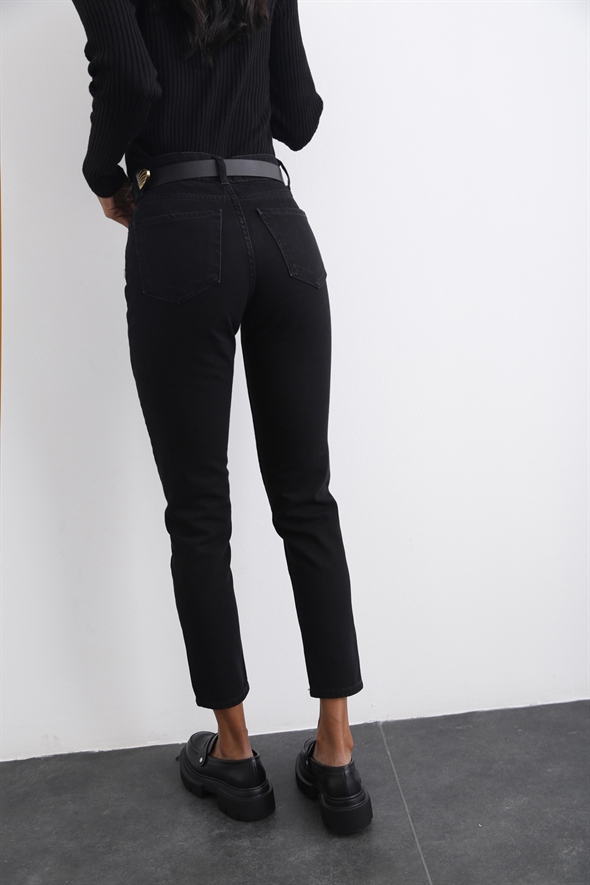 Siyah Yüksek Bel Slim Fit Jean 