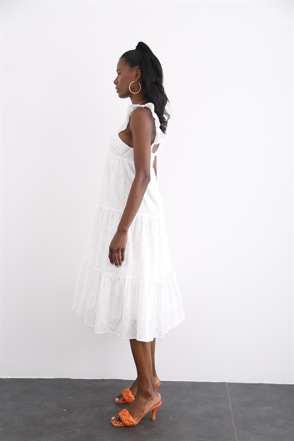 Beyaz Brode Nakışlı Elbise 3714