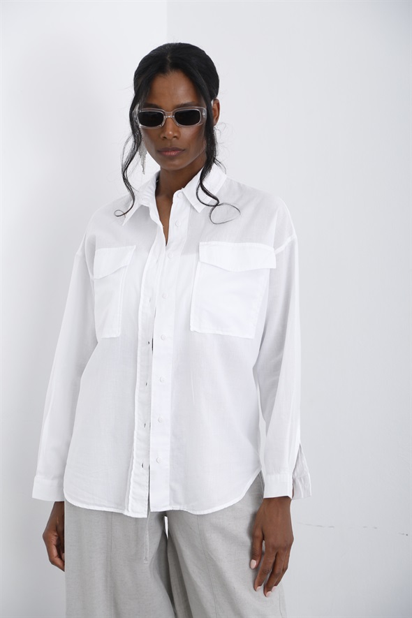 Beyaz Sırt Detaylı Oversize Gömlek 4100