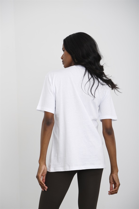 Beyaz Taş İşlemeli Tshirt 5555