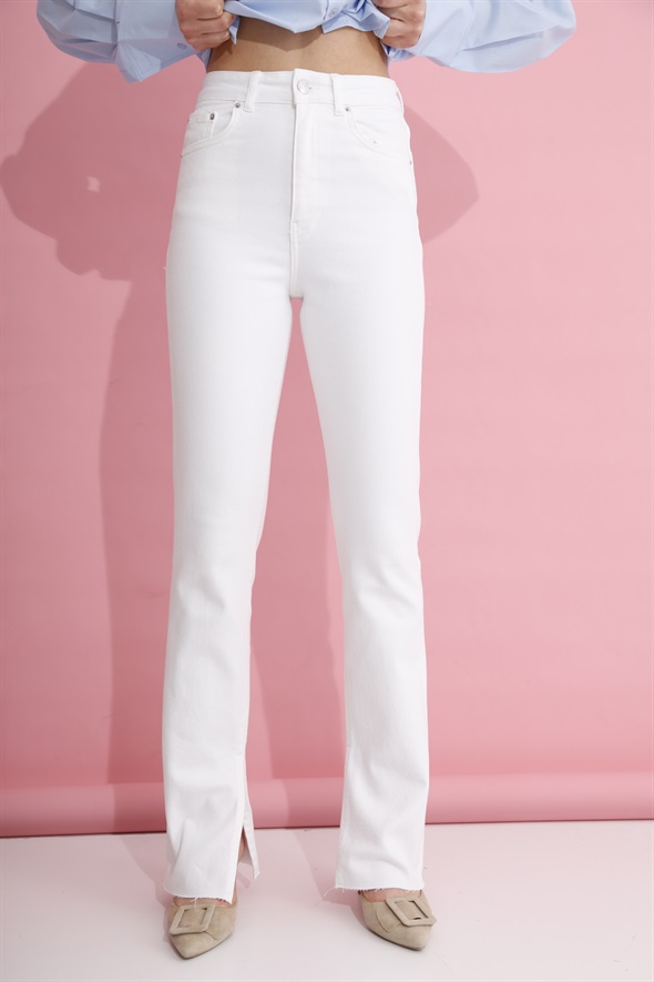 Beyaz Yüksek Bel Slim Flare Jean 