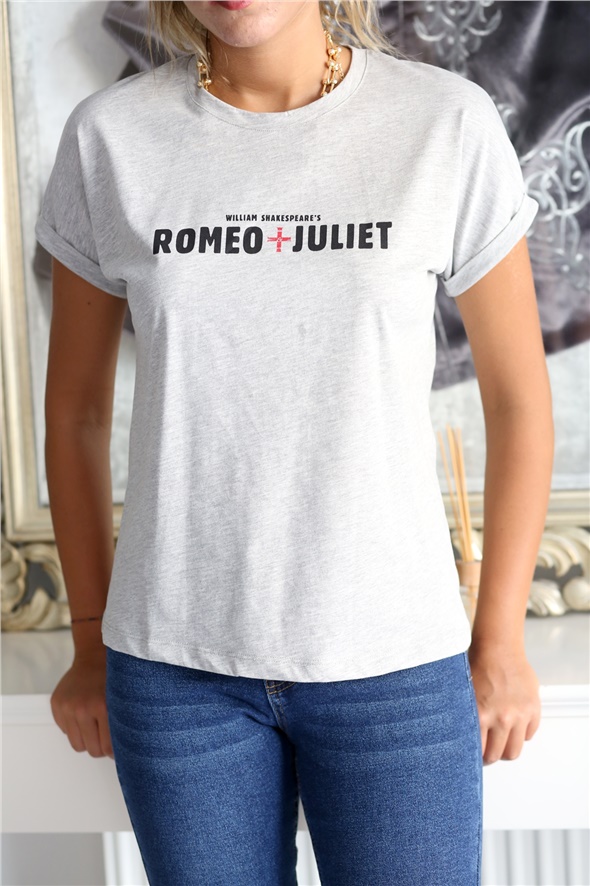 Gri Romeo ve Juliet Baskılı Tshirt 