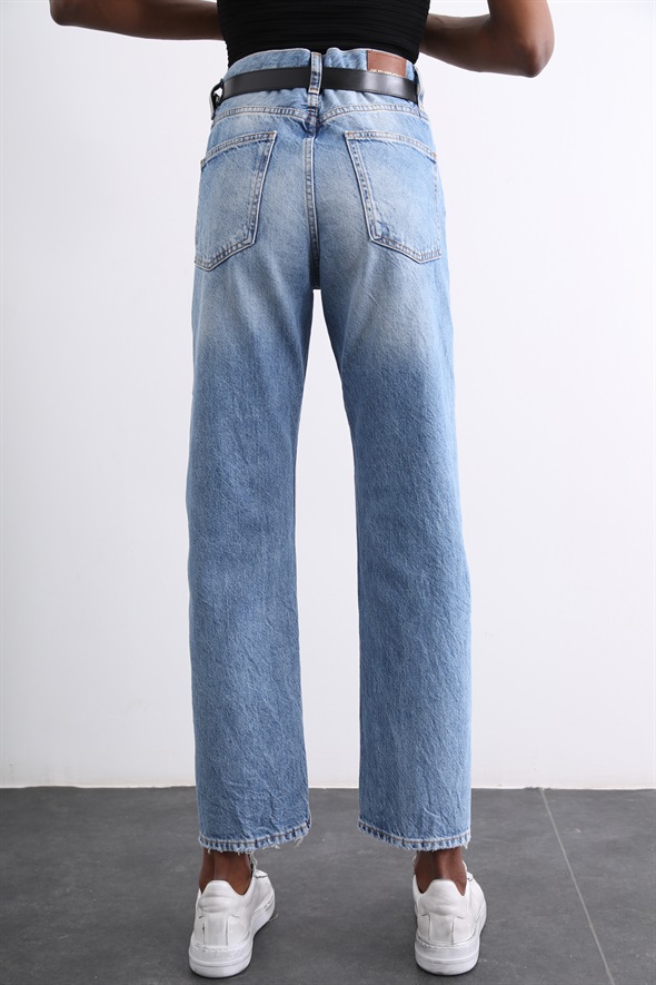Mavi Yüksek Bel Relaxed Straight Jean 