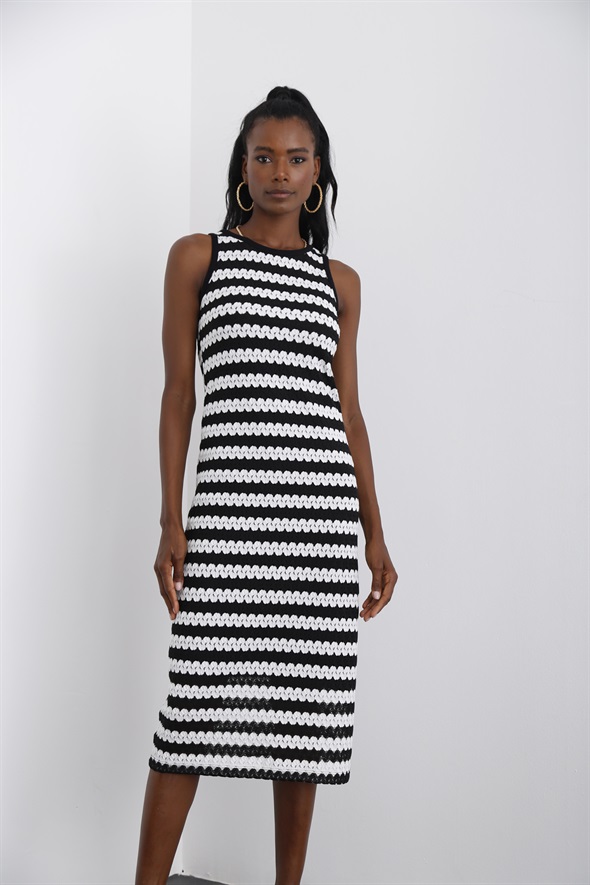 Siyah-Beyaz Raşel Desen Elbise 26106