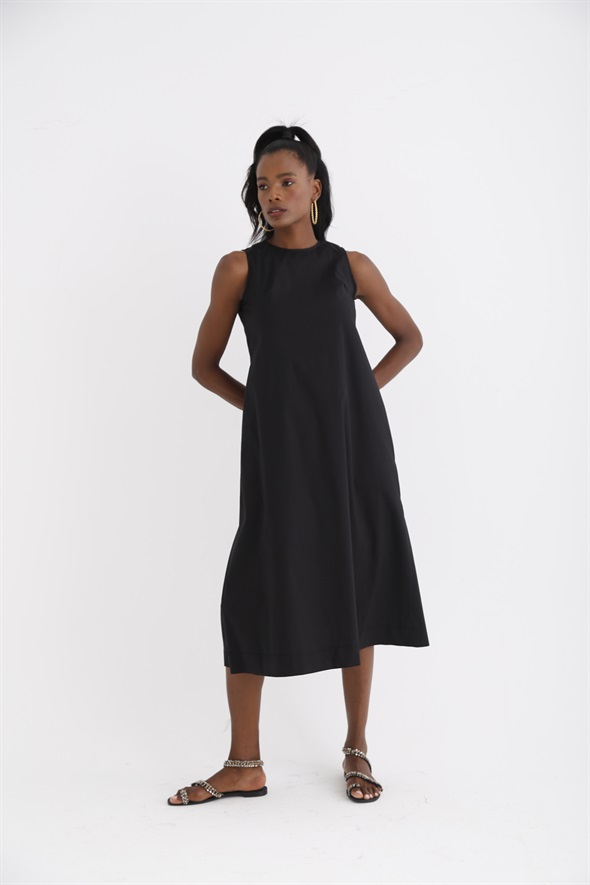 Siyah Kolsuz Poplin Elbise 8020