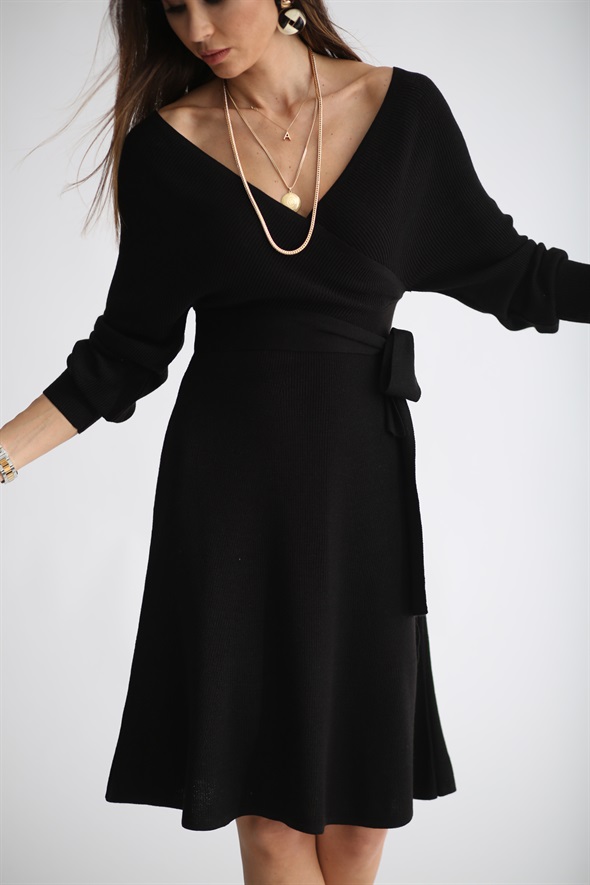Siyah Kruvaze Kuşaklı Çan Elbise 6038