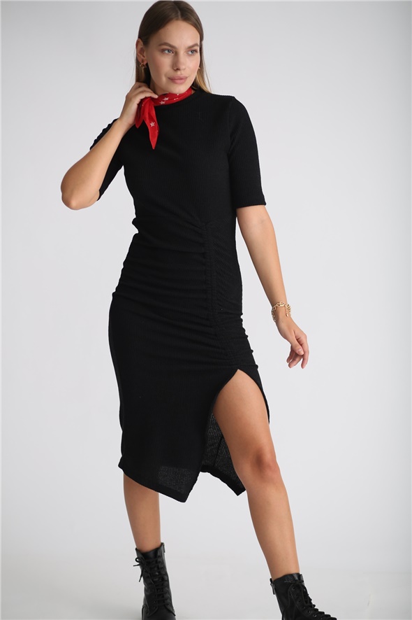 Siyah Önü Büzgülü Triko Elbise 33077