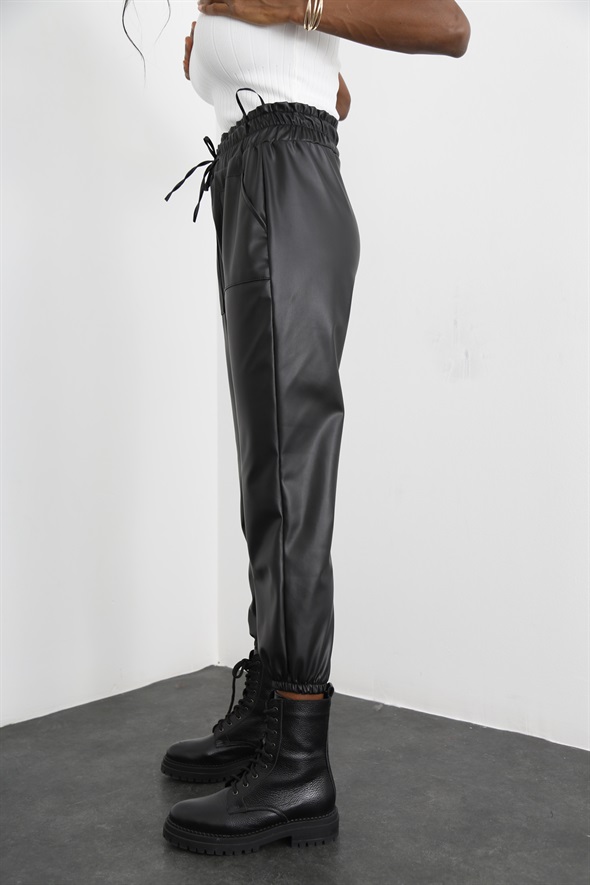 Siyah Paçası Lastikli Deri Pantolon 00101