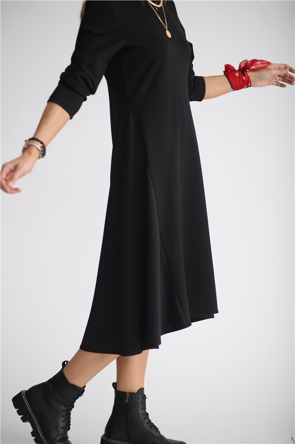 Siyah Uzun Kol Parçalı Elbise 7054