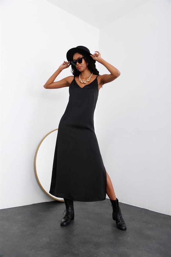 Siyah V Yaka Saten Elbise 3993