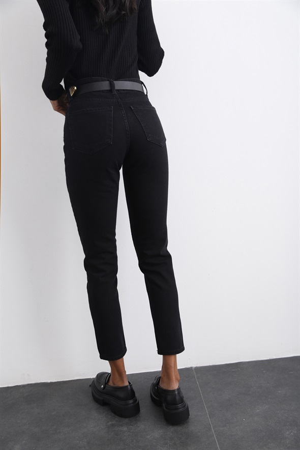 Siyah Yüksek Bel Slim Fit Jean 