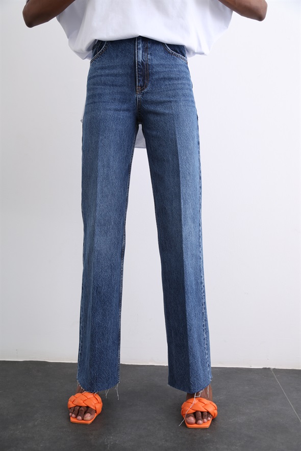 Yıkamalı Mavi Yüksek Bel Straight Fit Jean 