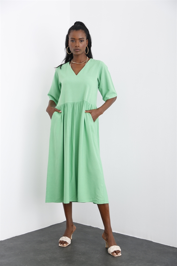Yeşil V Yaka Cepli Elbise 10077