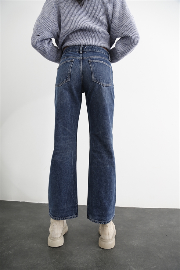 Yıkamalı Mavi Orta Bel Straight Fit Jean 